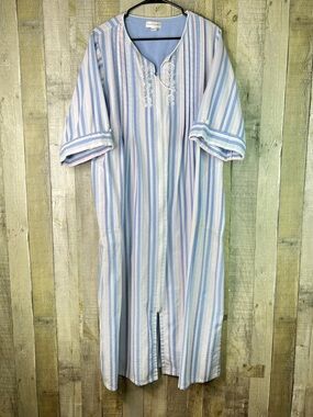 Miss Elaine XL Striped & Embroidered Full Zip Front House Coat w/Shorter Sleeves